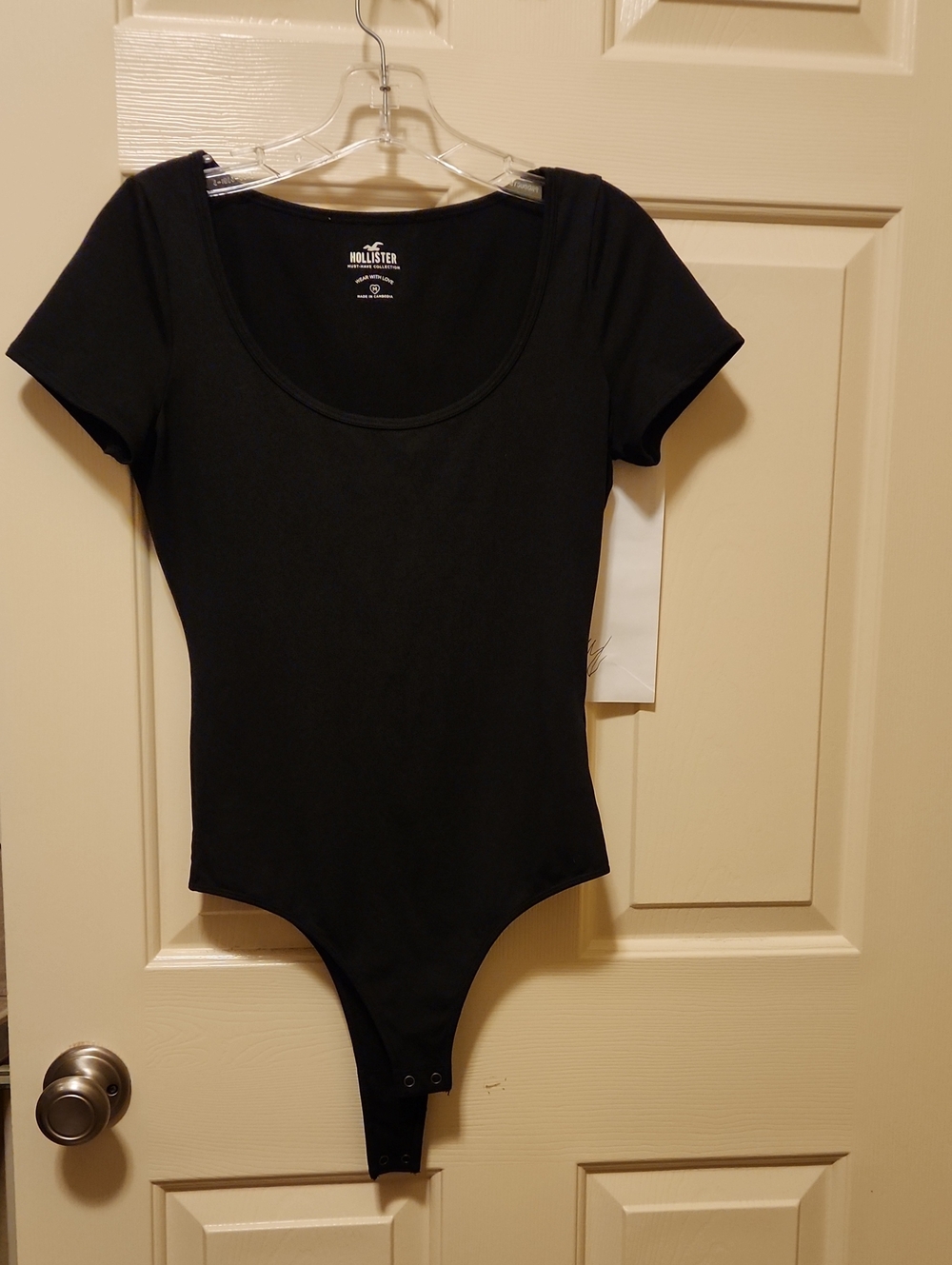 Hollister Black Short Sleeve Scoop Neck Bodysuit